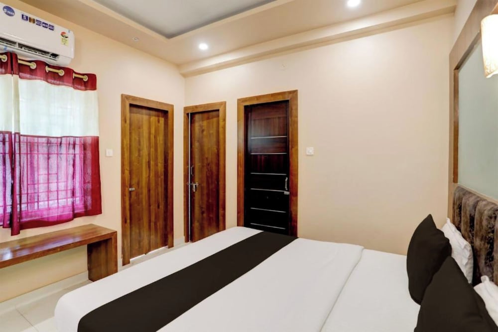 Hotel Ruby House Near Sea Beach Puri
