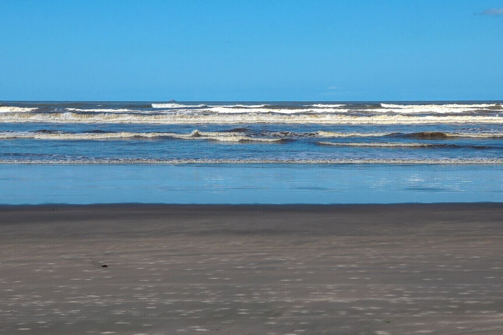 Casa com Wifi e Churrasq a 500m da Praia de Suar o