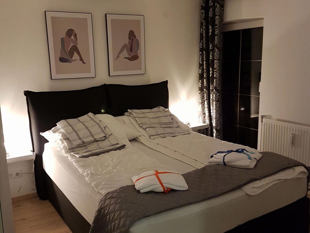 Apartment in Dorfzentrum Near Lake
