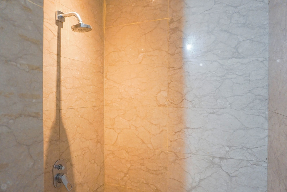 Elegant And Best Deal 1Br At L'Avenue Pancoran Apartment