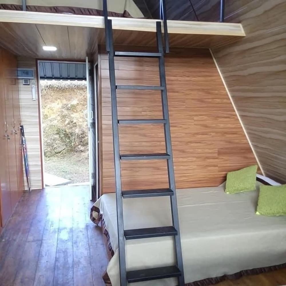 Nuwaraeliya backpack hostel