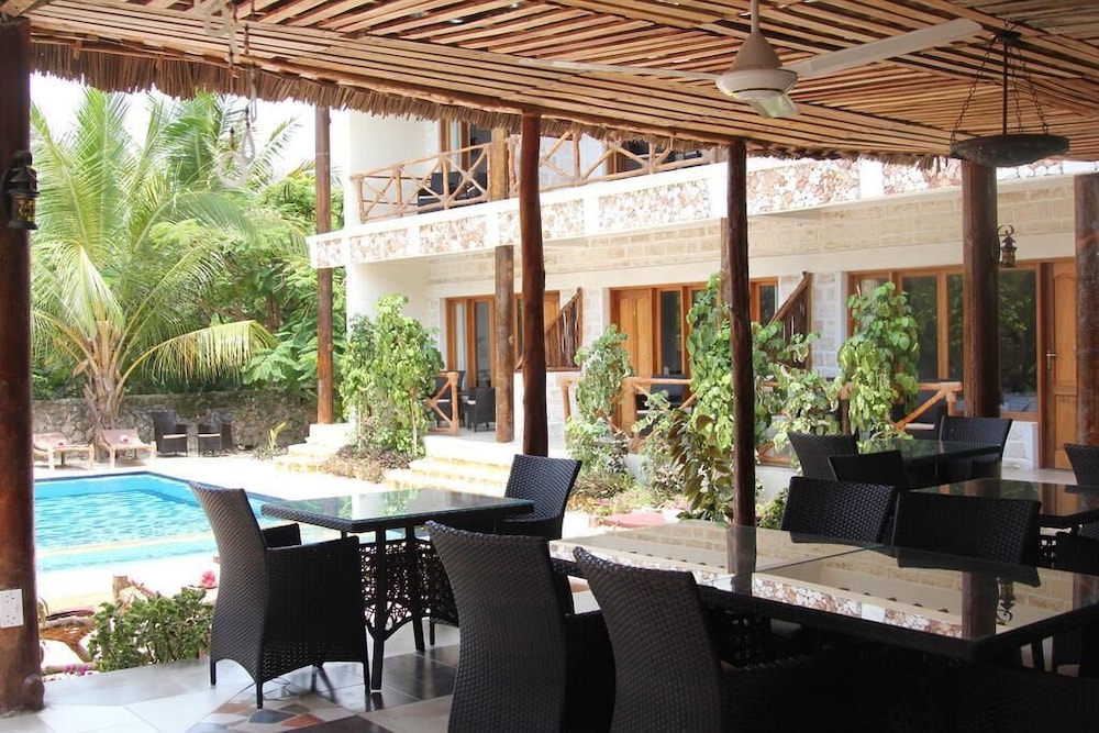 Tamani Villas Annex