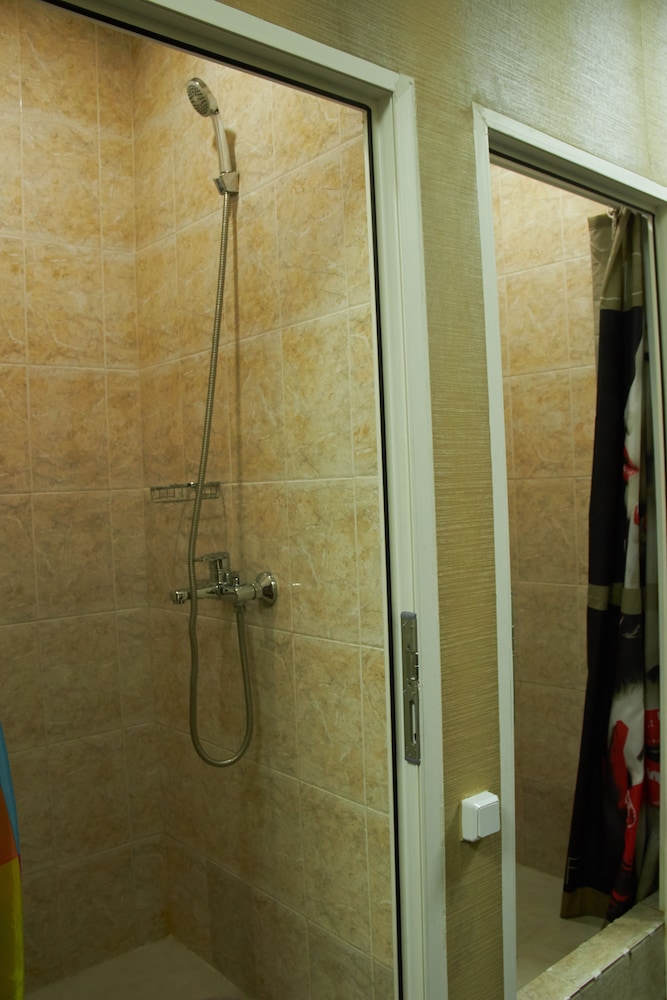 Tvoy Hostel
