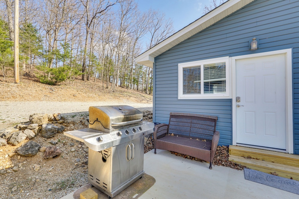 3 Mi to the Lake: Rocky Mount Home w/ Water Views!