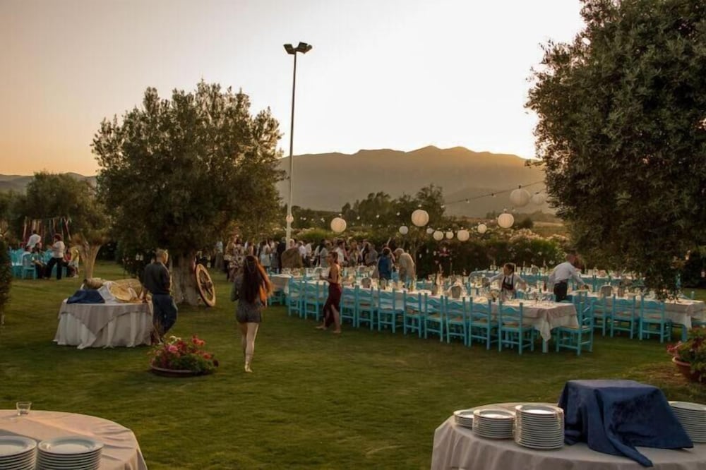 meeting & event spaces