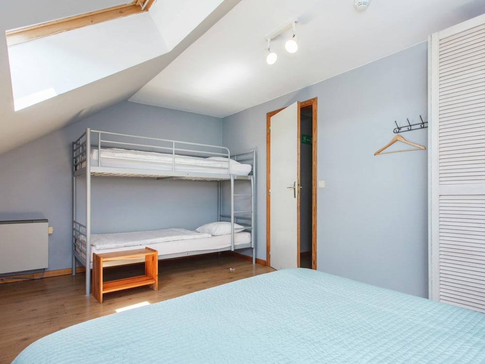 Stunning Cottage With Terrace in Manhay view 2