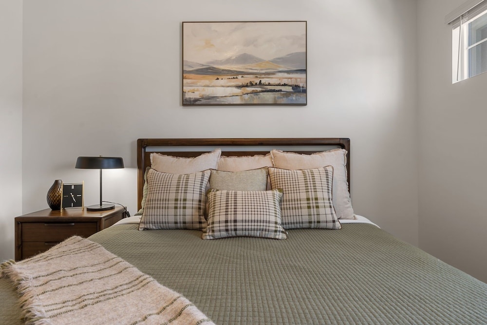 Ripple Retreat 4 Bedroom Townhouse
