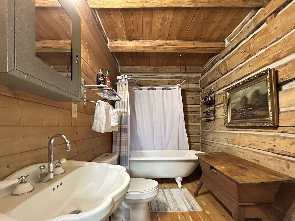Timeless Mesa Hideaway 2 Bedroom Cabin