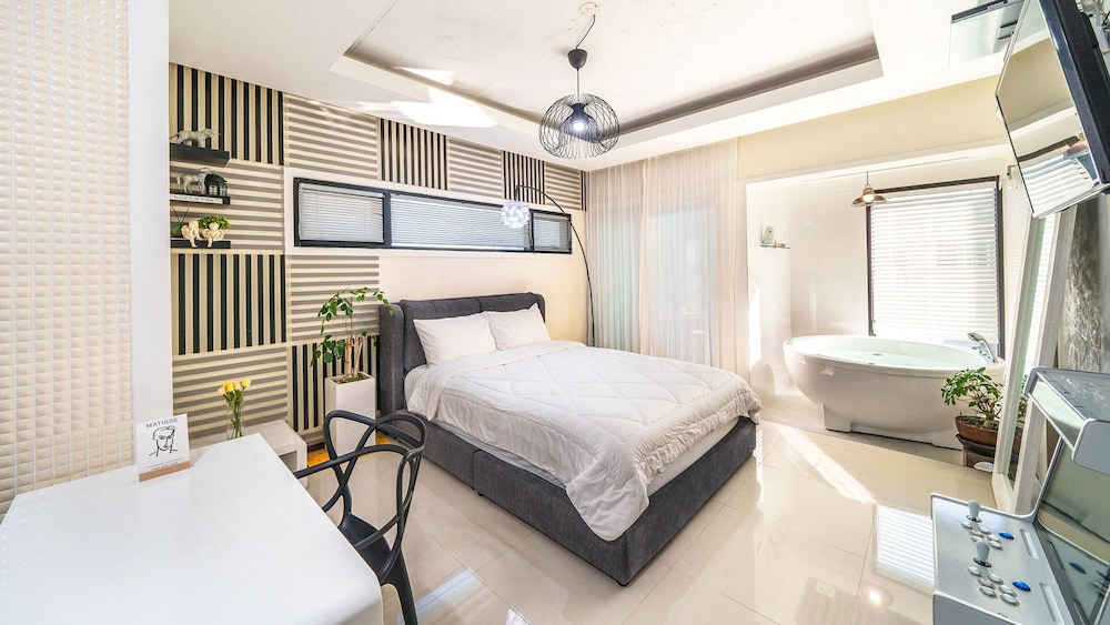Gyeongju 20th Street Spa Pension