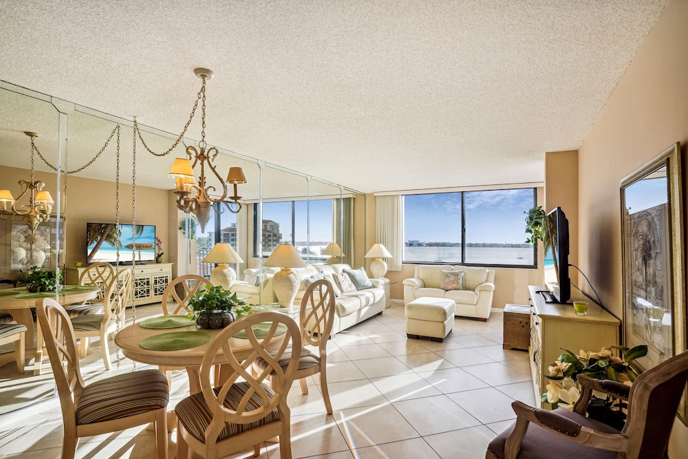Bahia Del Mar 1 501