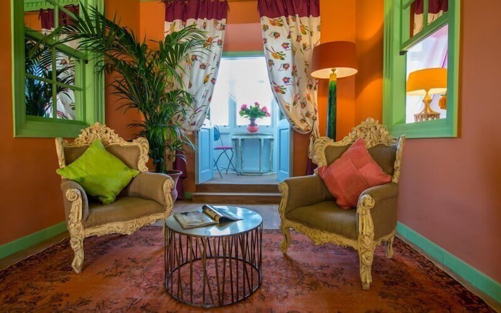 Marge Otel - Image 24