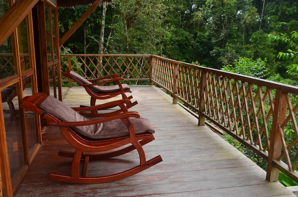 Sani Lodge