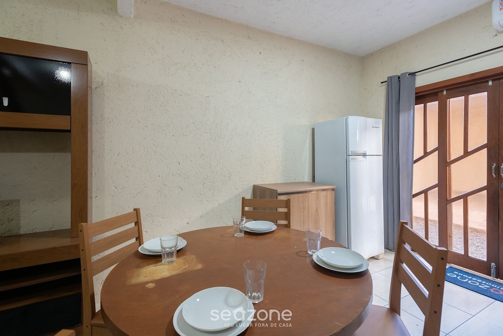 Fully Equipped Houses in a Condominium With a Pool, 110m From the Beach - Onis