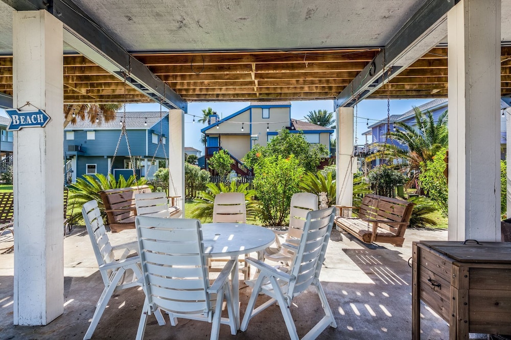 Island Breeze by Ryson Vacation Rentals