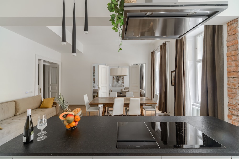 Luxury 3-bedrooms apartments