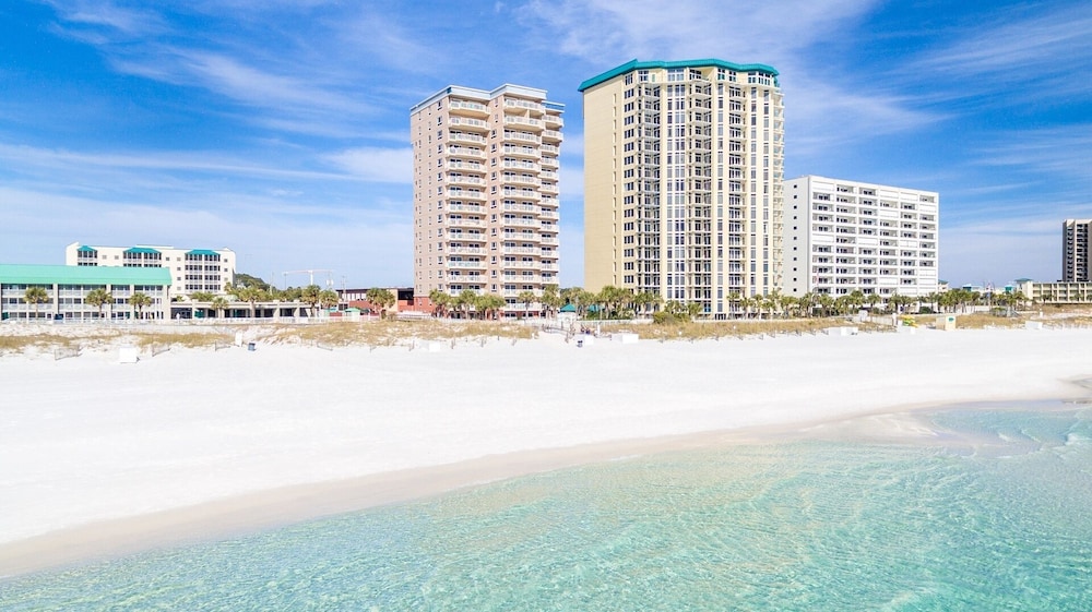 Destin Towers 113 2 Bedroom Condo