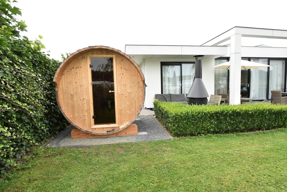 Luxury Villa in Harderwijk near Lake
