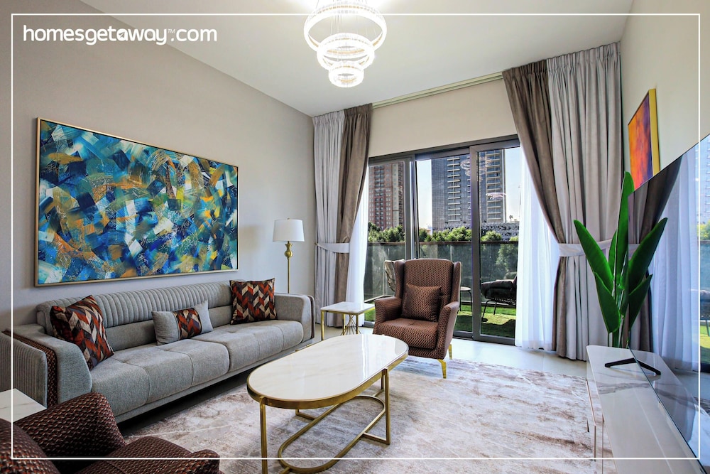 Luxurious 2BR Maids Eleganz Apt