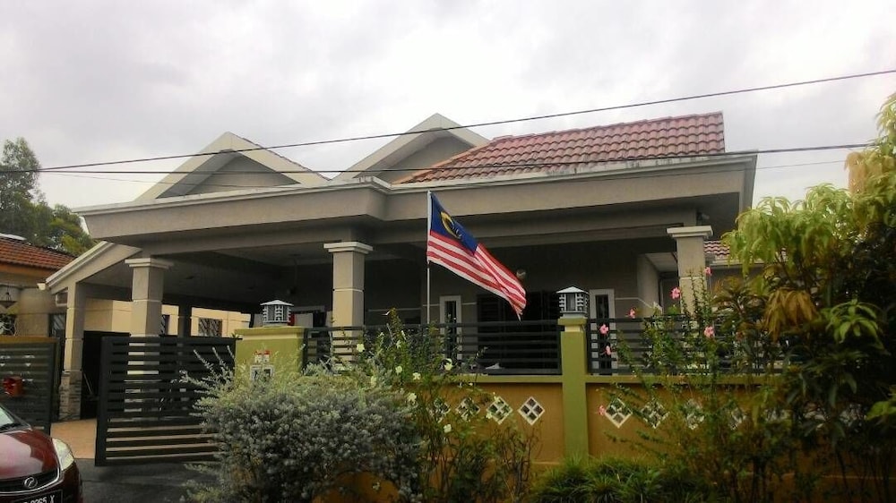 Sarah House photo 5