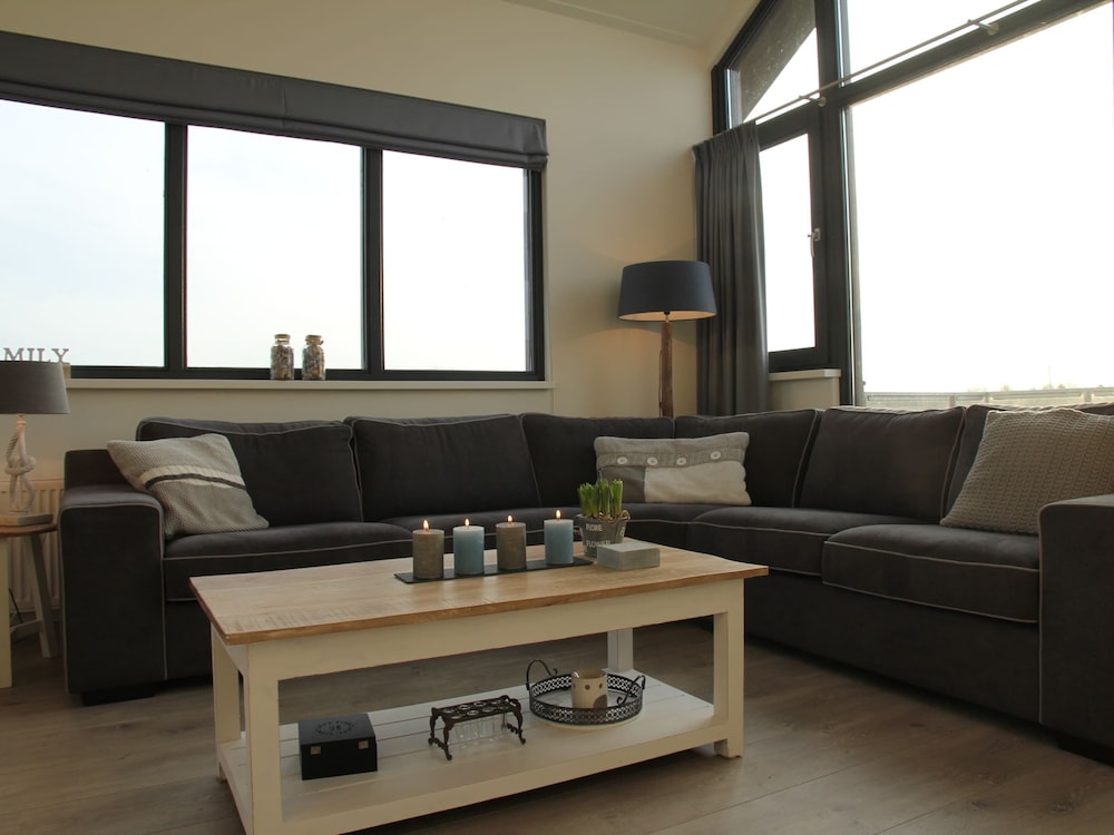 Lovely Holiday Home in Stavoren near Frisian Lakes view 4