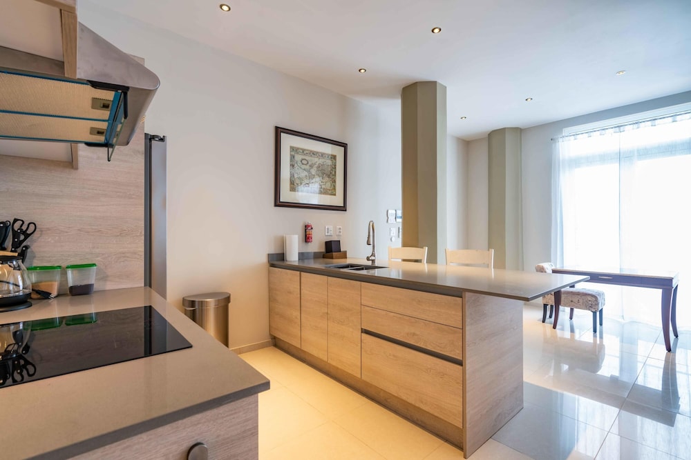 Fabulous Chic Apartment Filled w Natural Light at Famous Handelskade