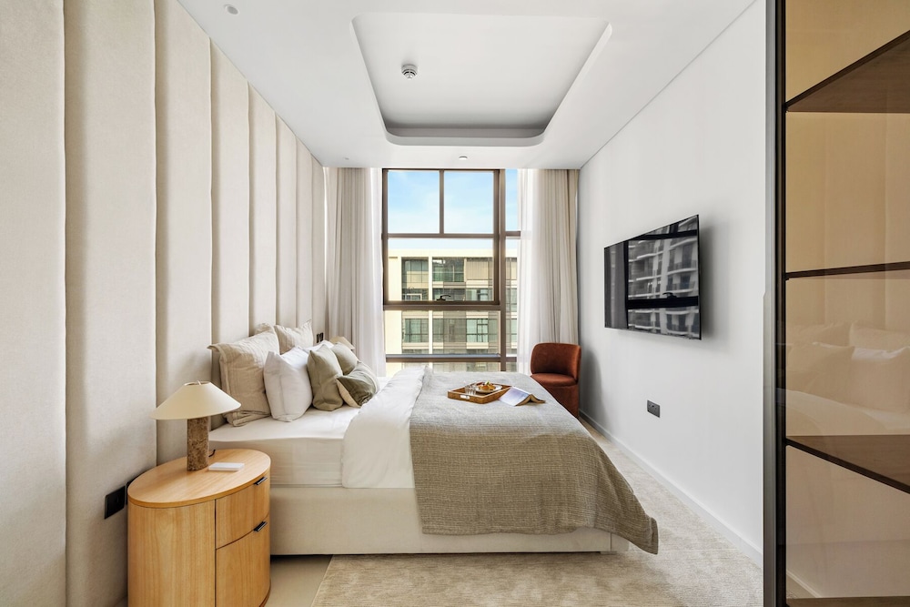 Upscale 3BR Maid Near Dubai Mall