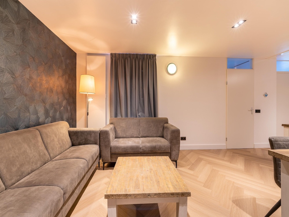Holiday Home in Zevenhuizen Near Rottemeren
