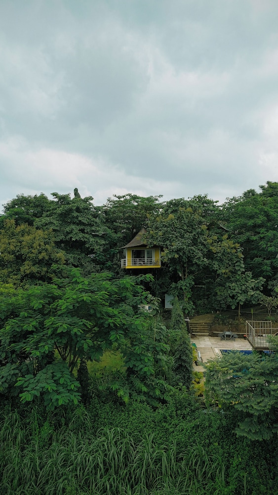 Green View Resort
