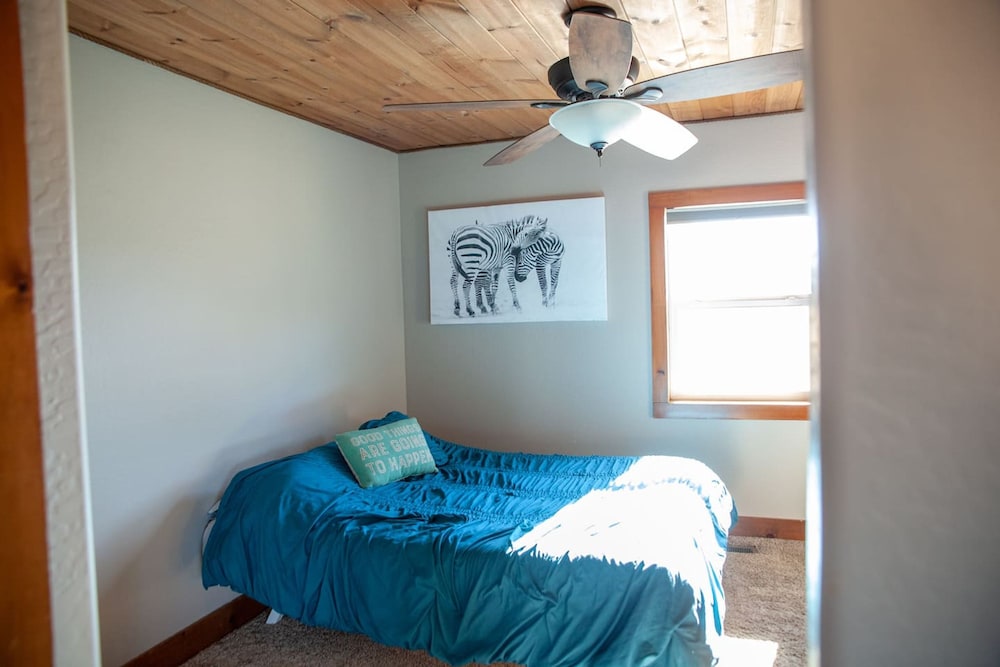 Zebra Rustic Retreat 3BR Home on Zebra Ranch