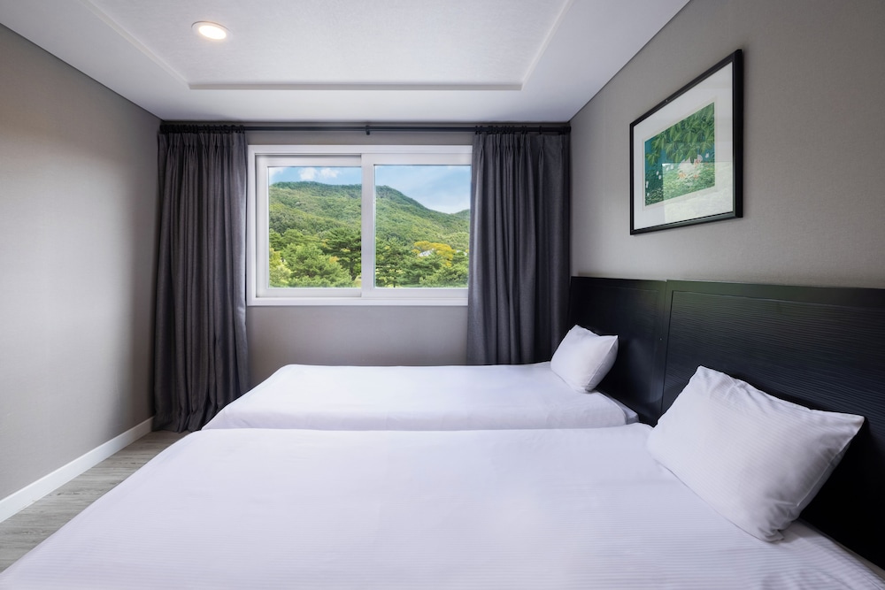 Oak Valley Resort Valley Village 21
