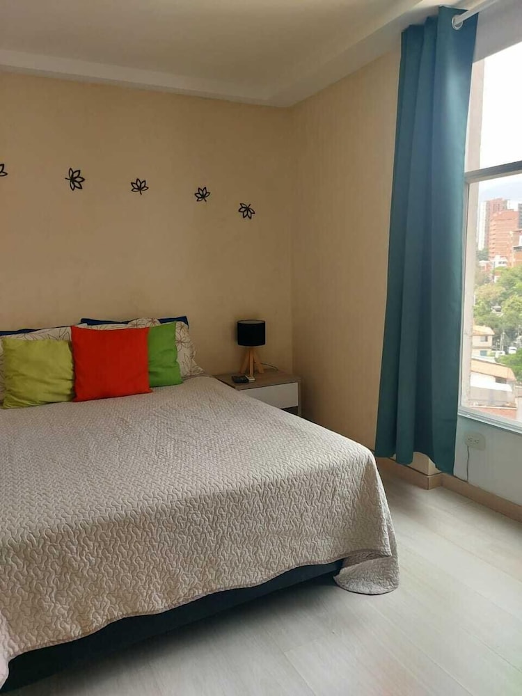 Lovely one bedroom condo in Laureles