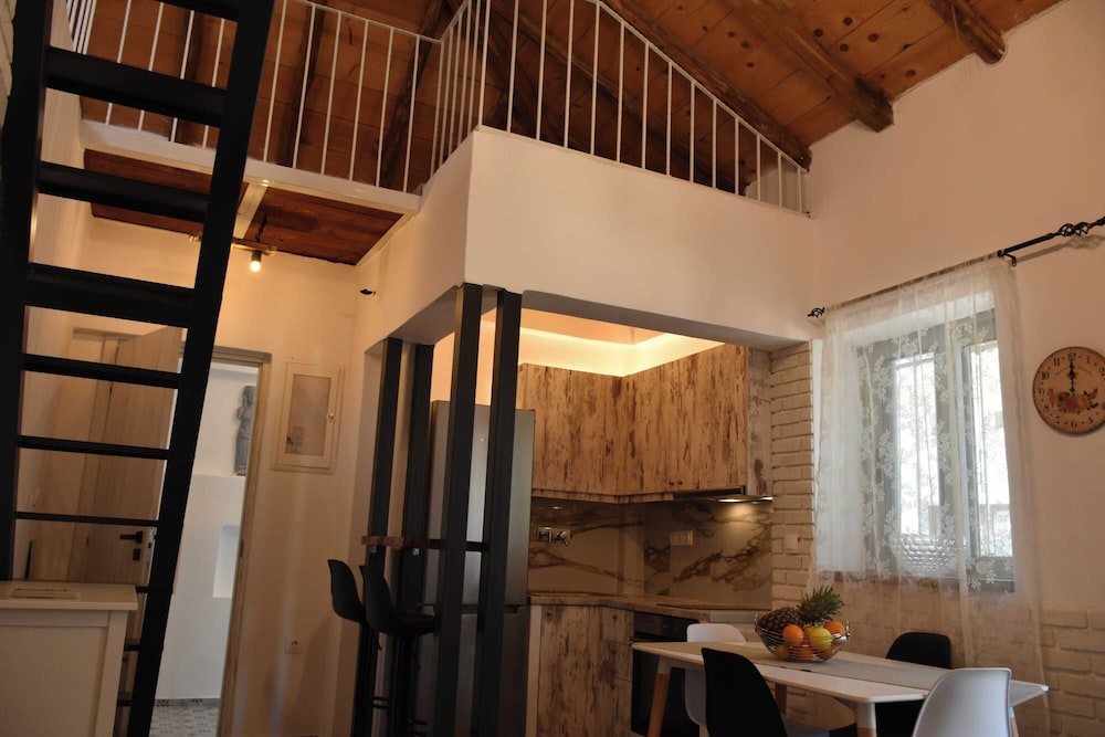 Amazing Traditional Stone house Skiathos view 3