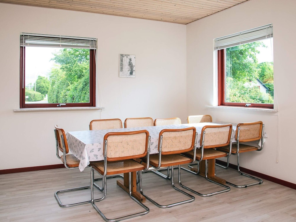 6 Person Holiday Park Home in Grindsted