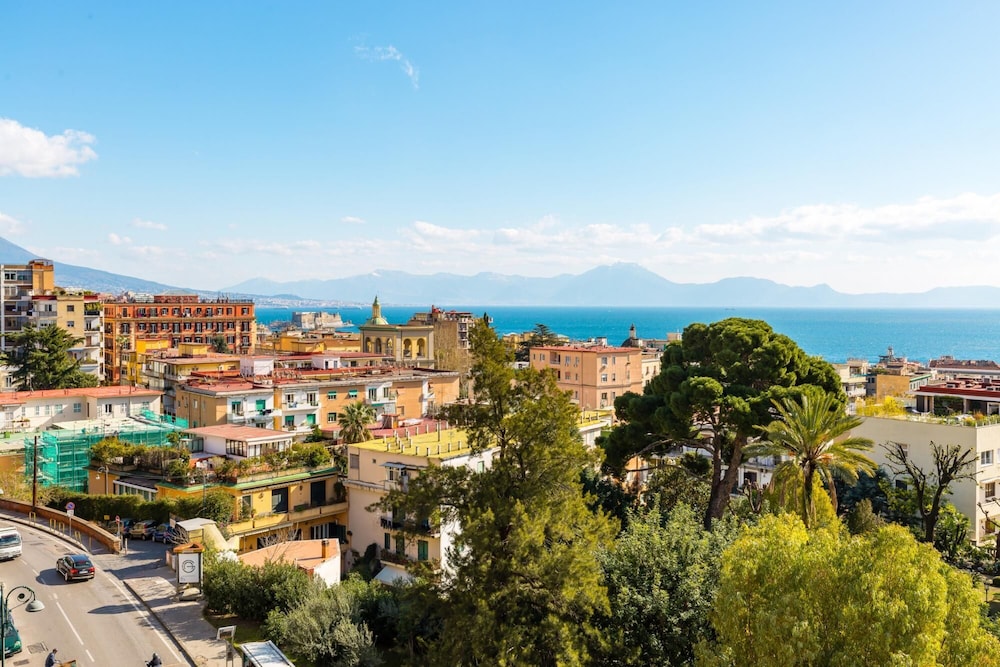 Vittorio Emanuele Modern Apartment I by Wonderful Italy