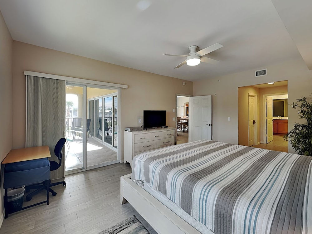 Bella Lago 324 by Distinctive Beach Rentals
