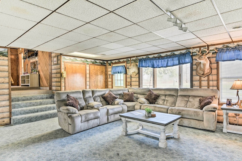 Cozy Cass City Retreat w/ Spacious Deck! - Property Image 20