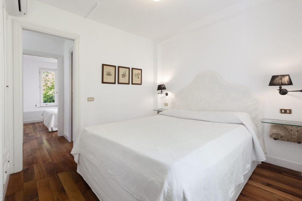 Estate4home - Villa Le Camelie photo 2