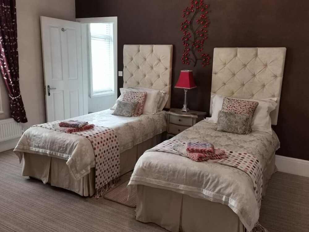 Southport Vacations - Vale House - Property Image 33