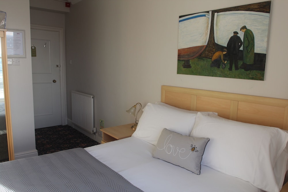 Bryn-Y-Mor Hotel