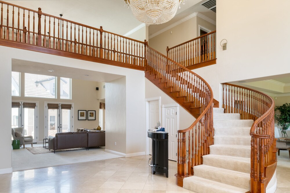 Grand Contento by Avantstay Extraordinary Estate w/ Pool & Movie Room view 3