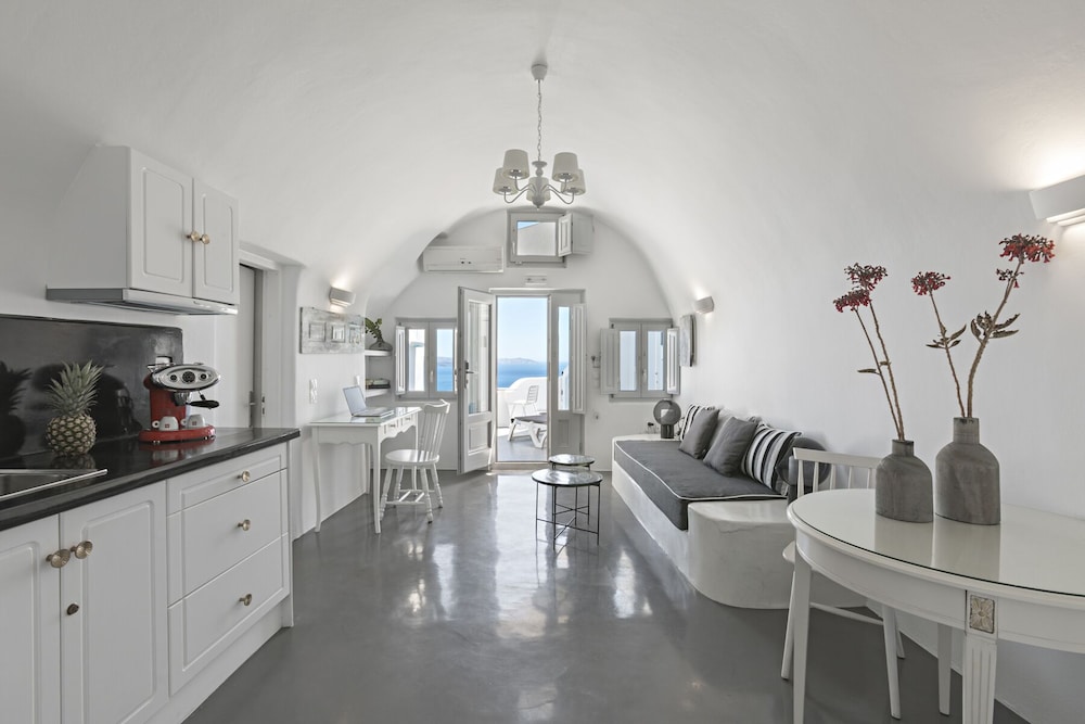 Helianthus Suites