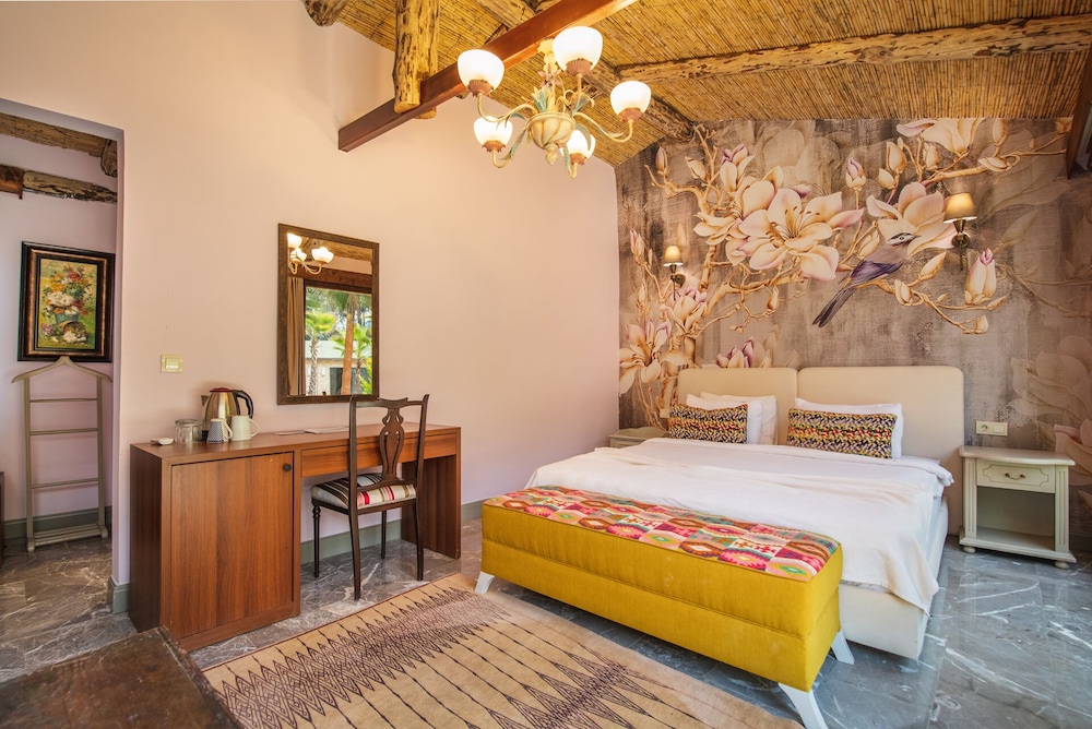 Layla Gocek - Yetişkinlere Özel - Image 57