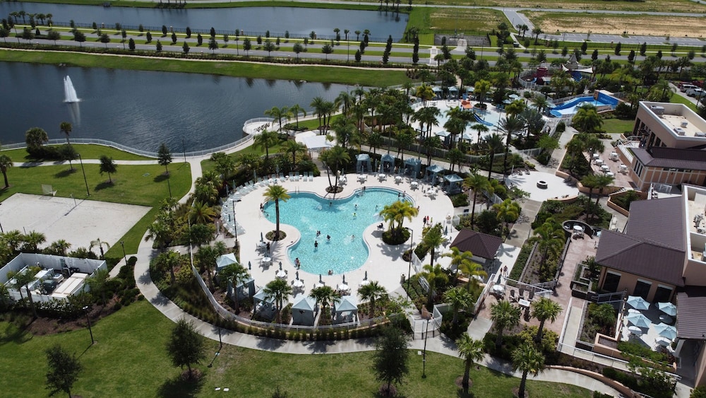 1799 Amazing 9Bd Near Disney