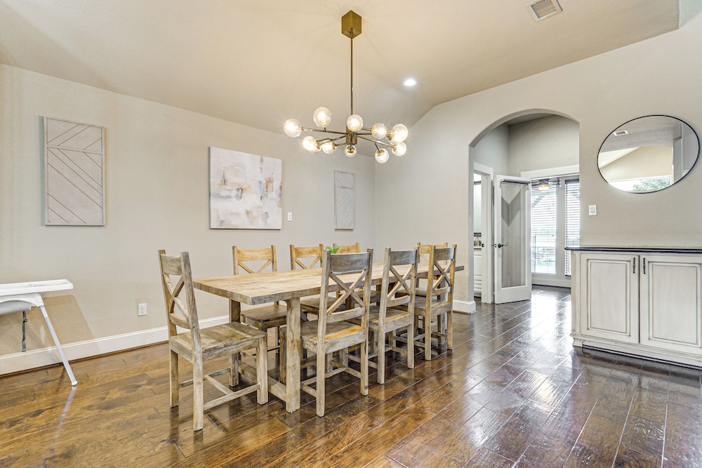 Private Boat Dock & Slip: Luxe Lake Conroe Gem!