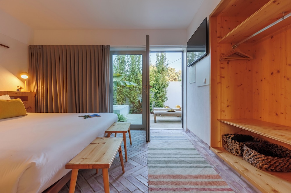 Laranjal Farm House