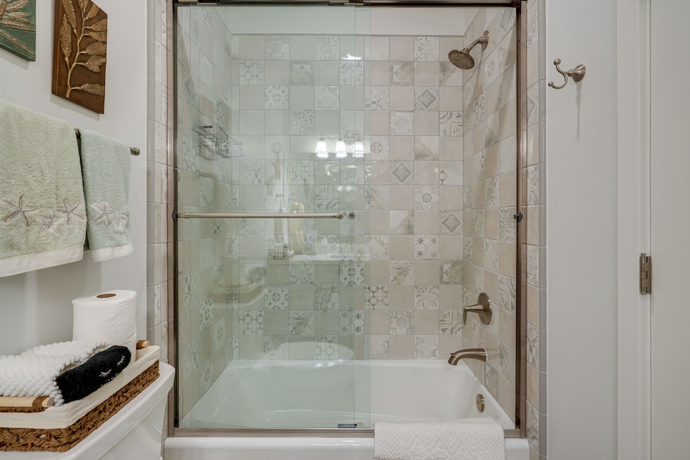 Half Moon Bay Vacations - Half Moon Bay Vacation Rental: 1 Mile to Beach! - Property Image 15