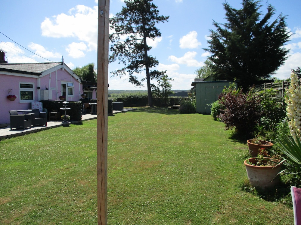 Hillview Bed and Breakfast