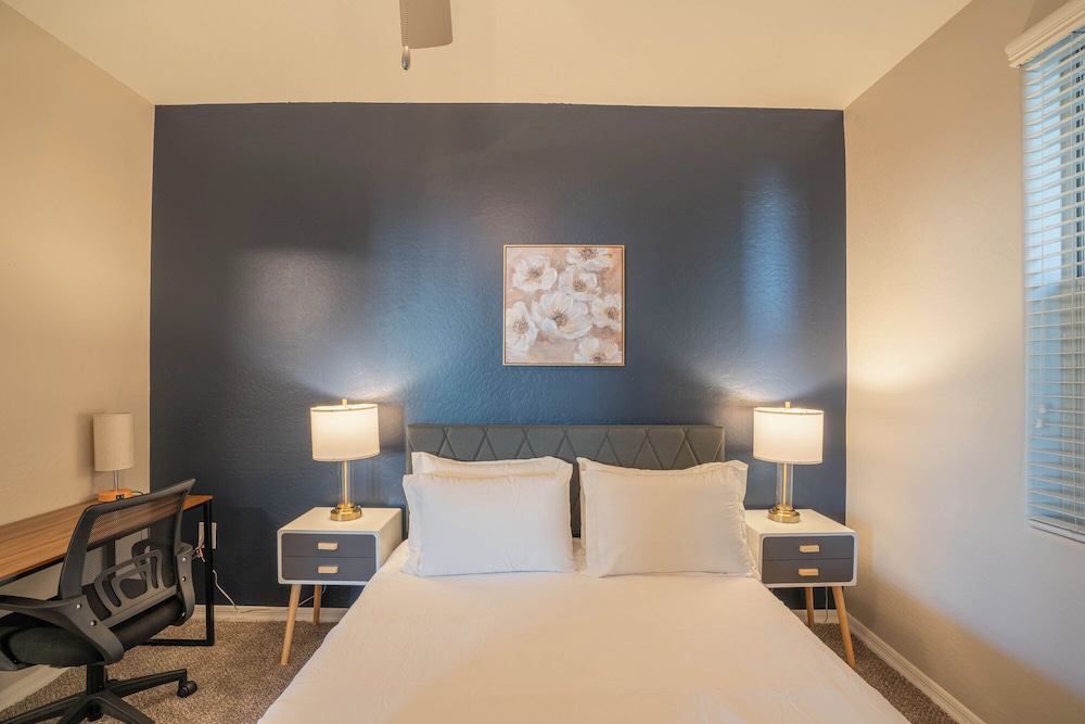 ROVE LIVING/KL - The Fredrick Tempe