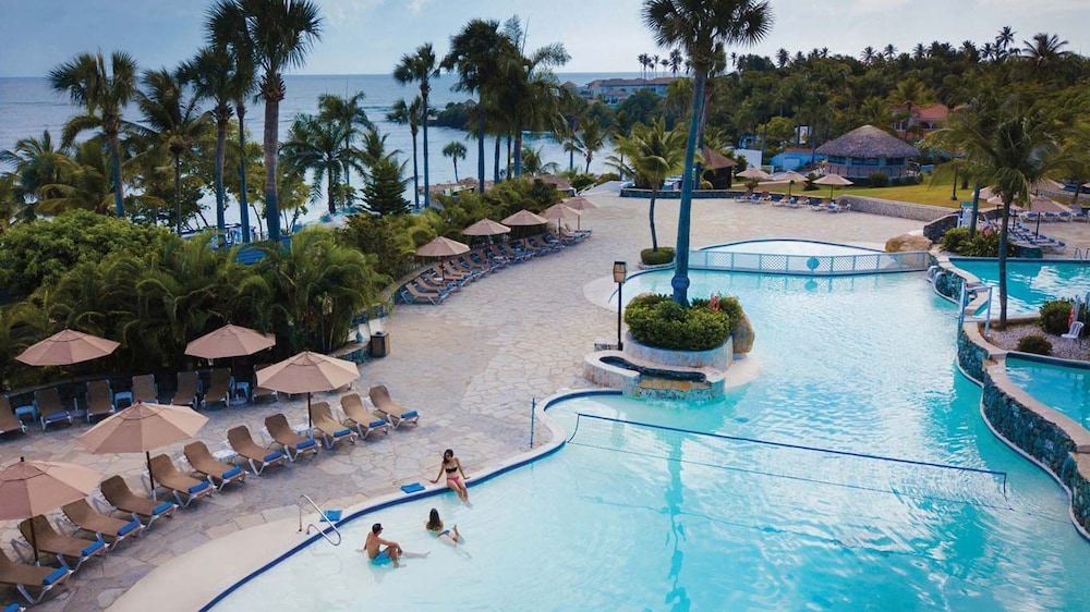 Lifestyle Holiday Vacation