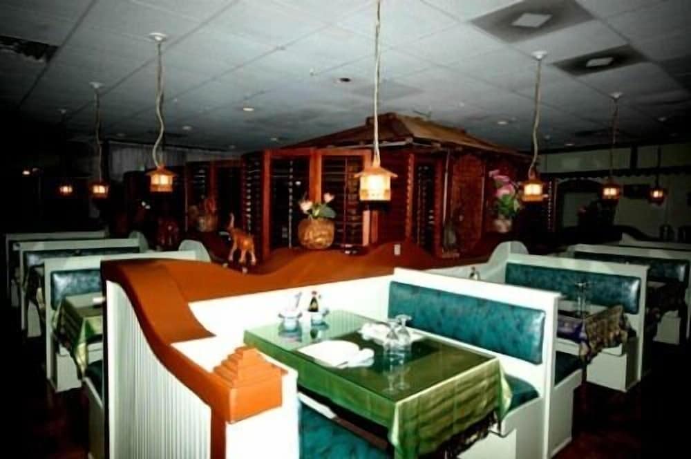 A Victory Inn & Suites - Ann Arbor view 4